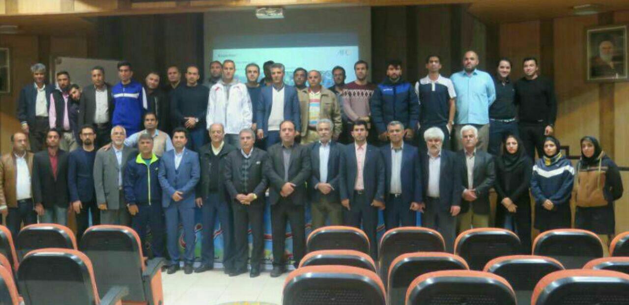 همایش دانش افزایی مدیران و مربیان فوتسال و فوتبال استان فارس