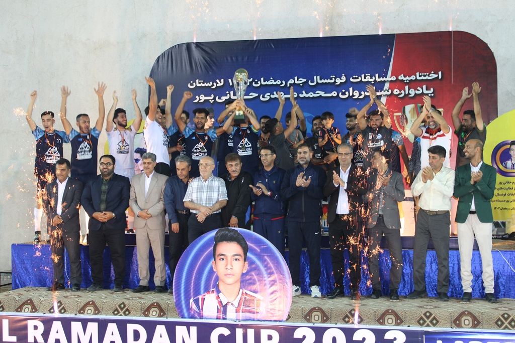 "ستاره آبی گراش" قهرمان مسابقات فوتسال در لارستان